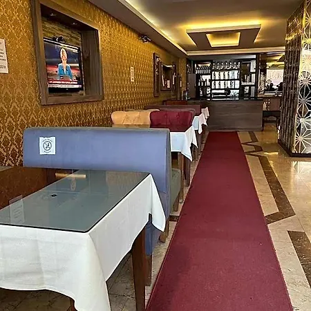 Metro 3*